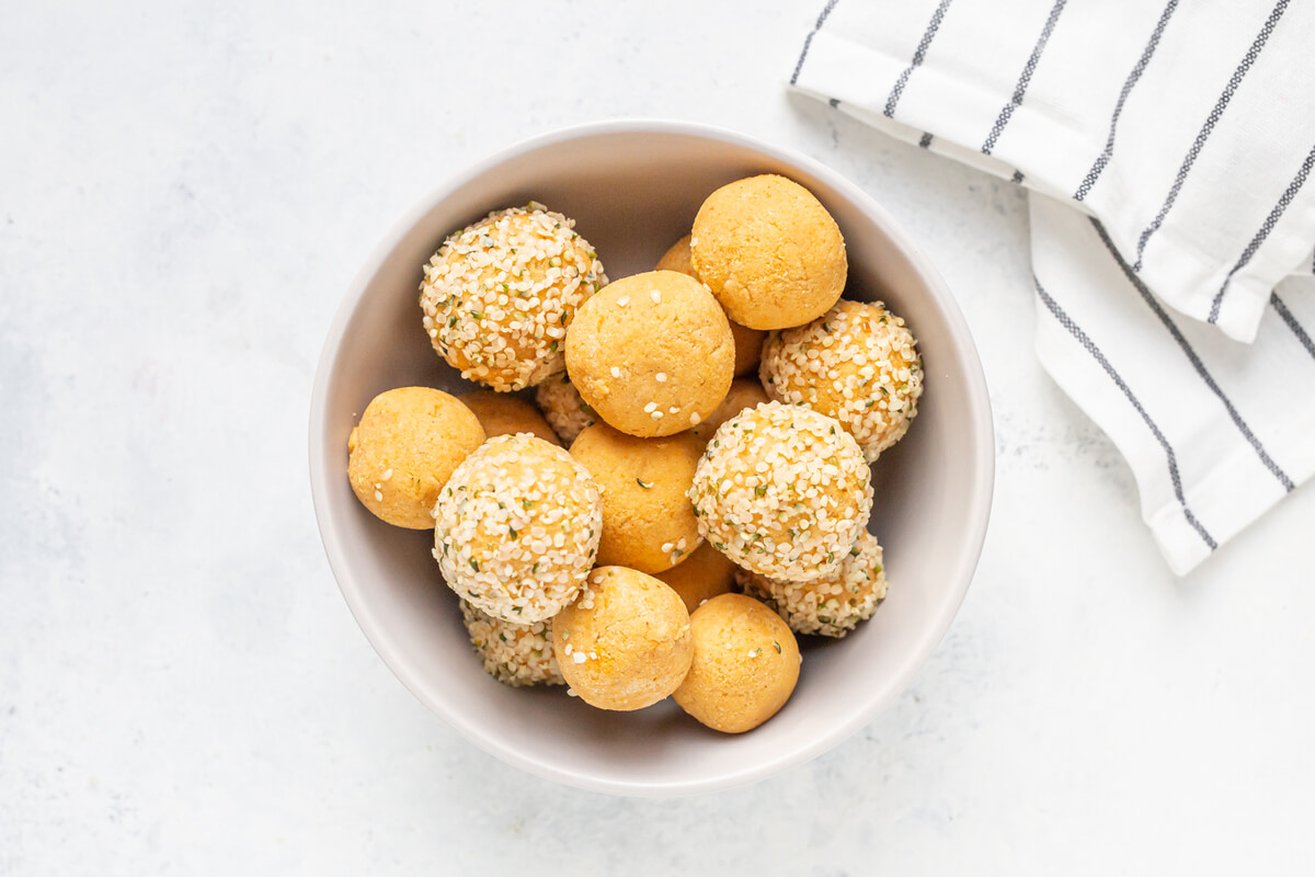 20 Meals to Help Clients Manage Gastroesophageal Reflux Disease (GERD):Sunbutter Pumpkin Protein Balls