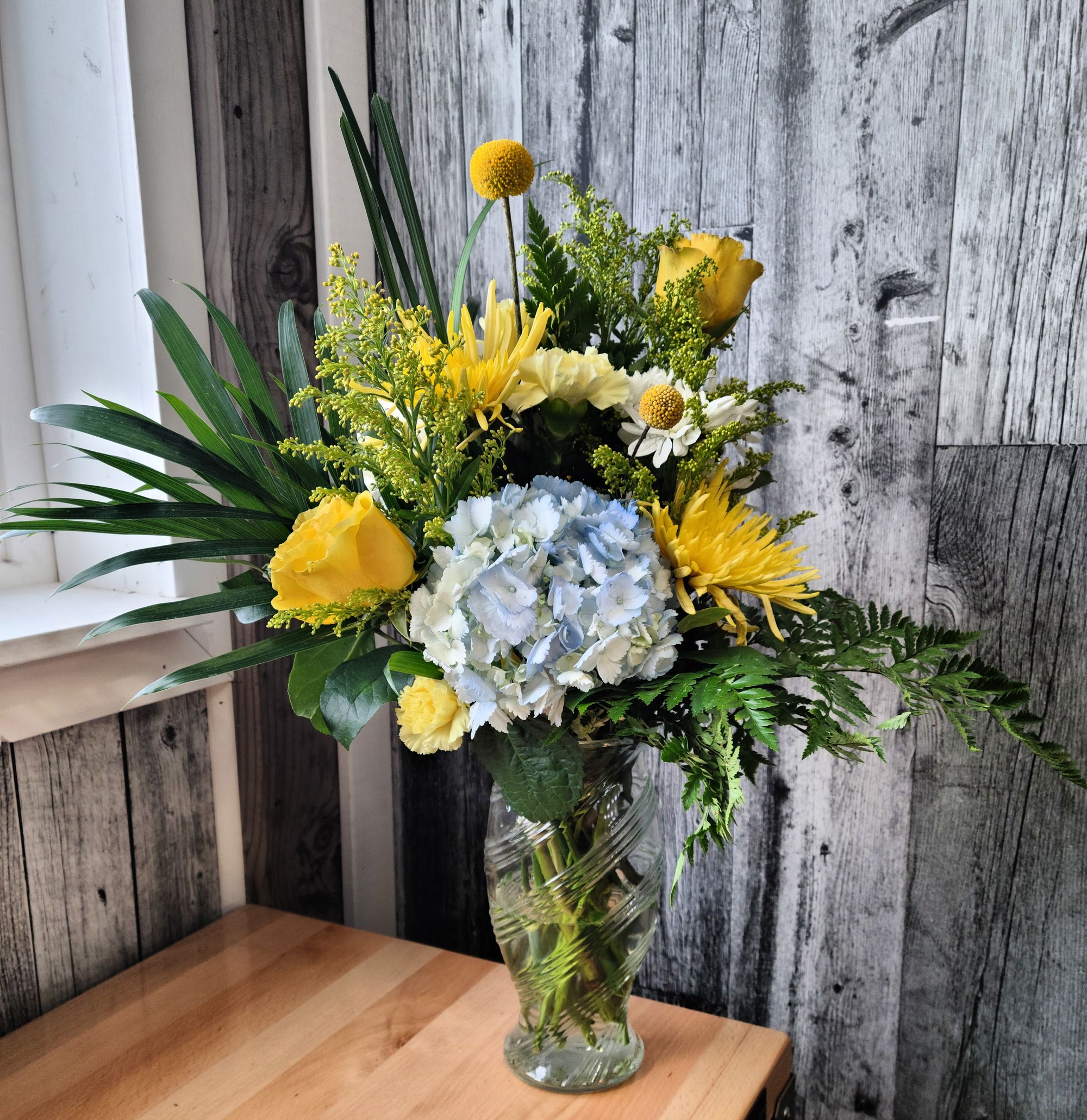 Amazing horticulturalist & floral designer - DarkHorse Design