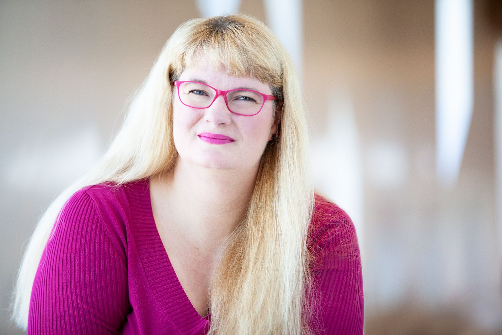 The Hold Your Hand and Kick Your Ass Business Coach - KSA