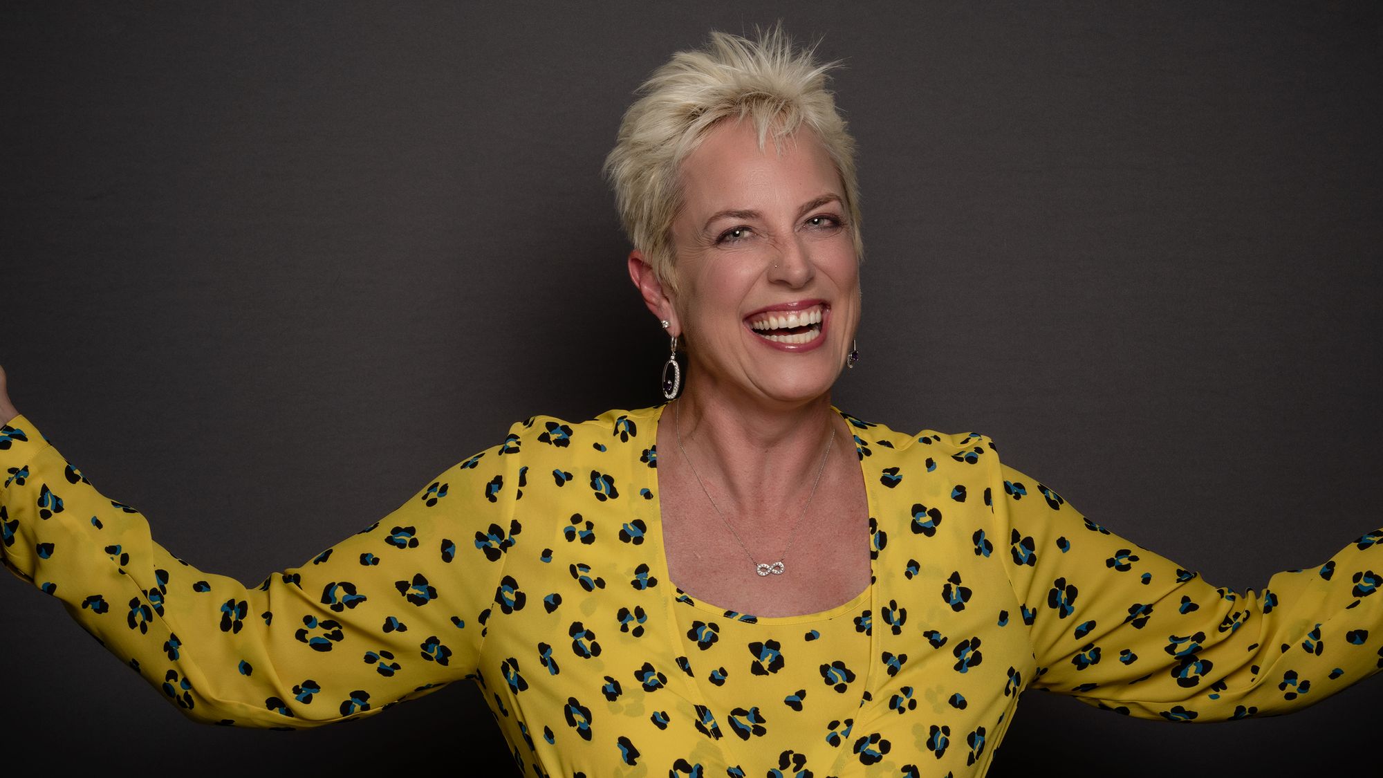 Live YOUR Best Life Now - Julie Jones