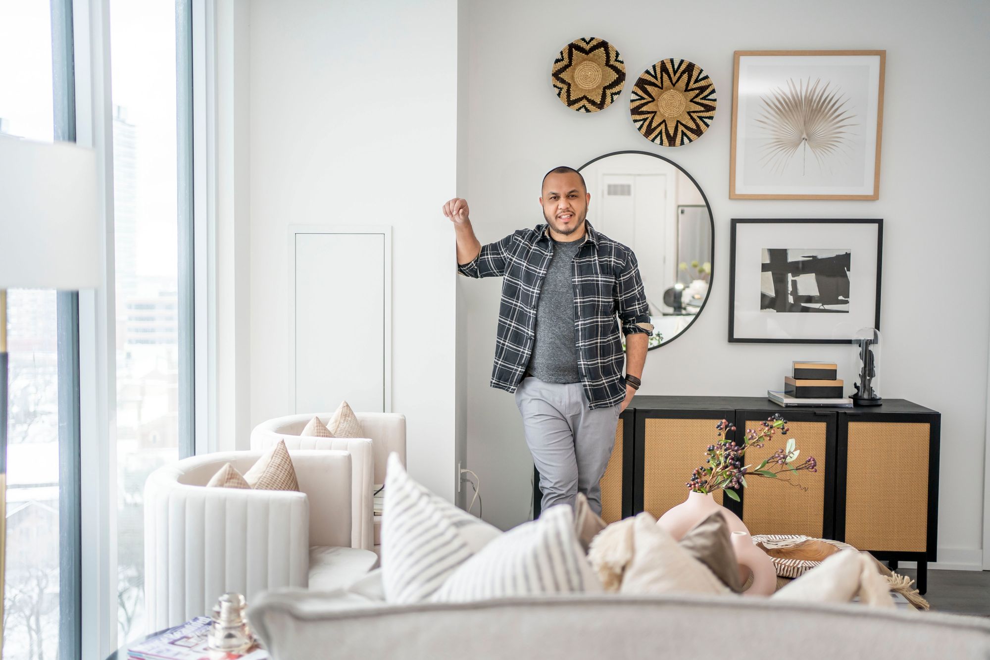 Home Staging & Interior Decorating - REDESIGN4MORE