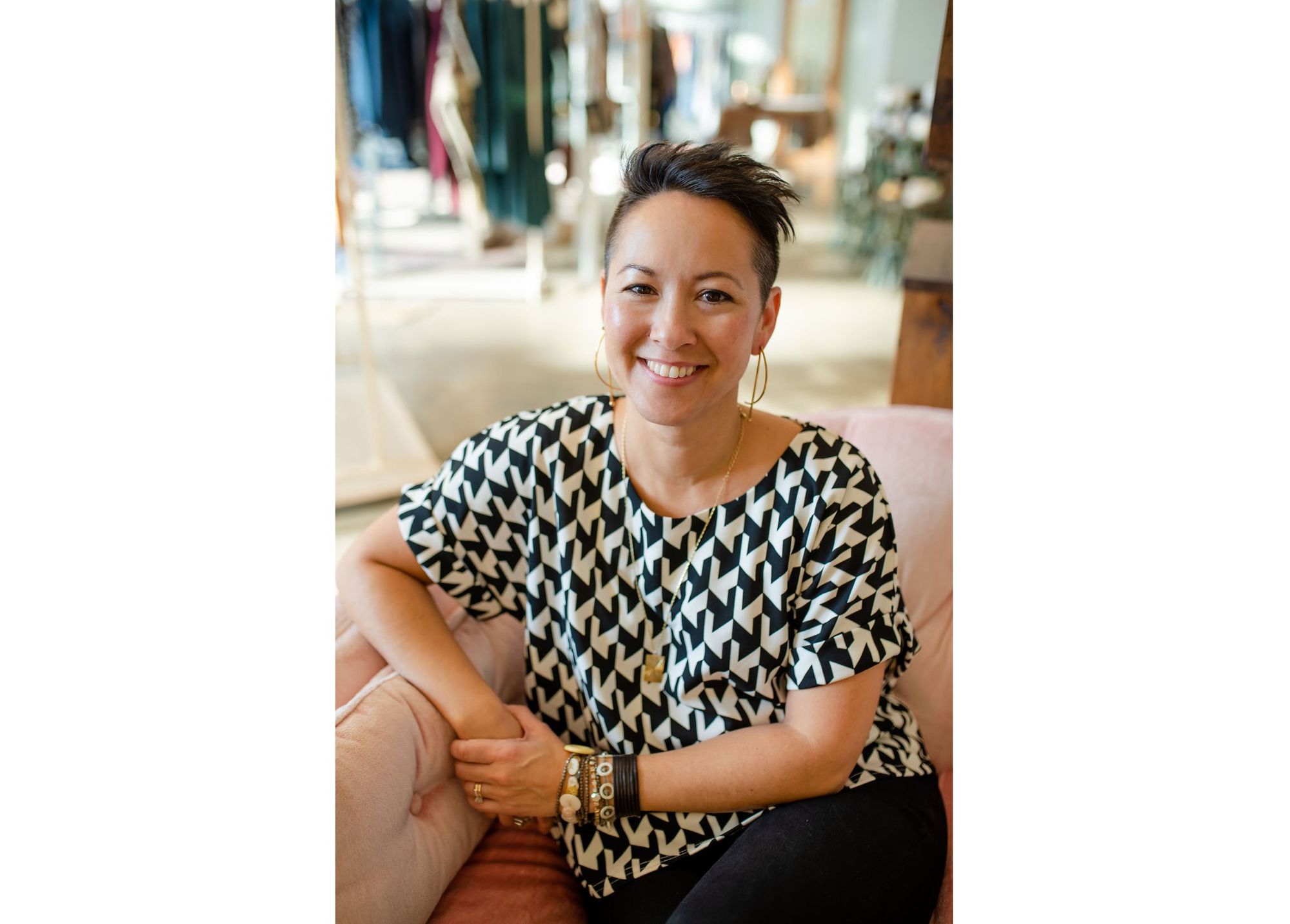 Helping to Connect People - Queen Bee Jackie Creative