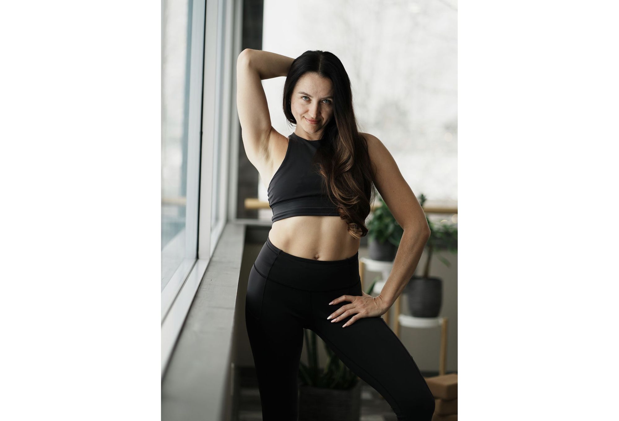 The Yoga Bar - Oxana Kirsanova