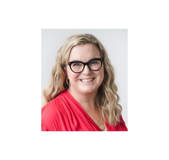 Oona Wellness Group - Sarah Mickeler