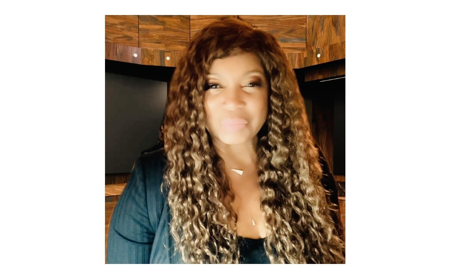 Helping People and Companies Rise to Thrive - Donna Dean