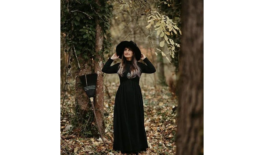 Energy Work & Witchcrafting - The Way Witch