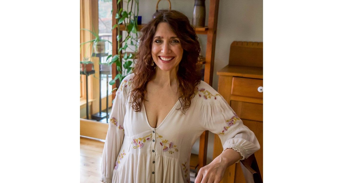 Silence Body Critic - Lisa Dahl Wellness