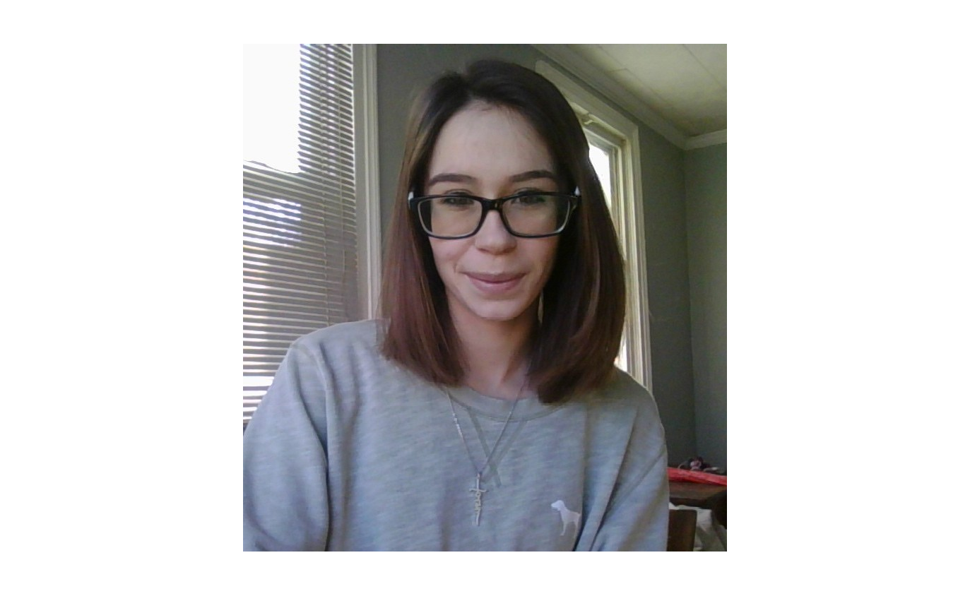 A Small-town Momma Turned Professional Writer - Alesha Billie