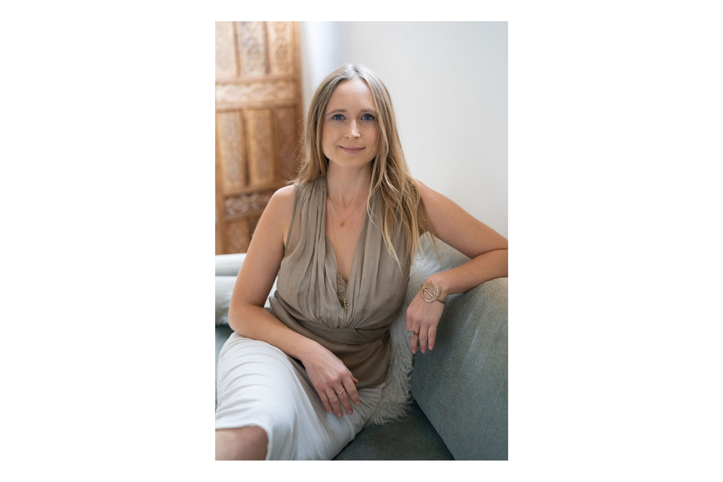 Transform Your Relationship With Money - Conscious Money Guide