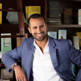 Brand Architects: David Ghiyam of Mary Ruth's Organics