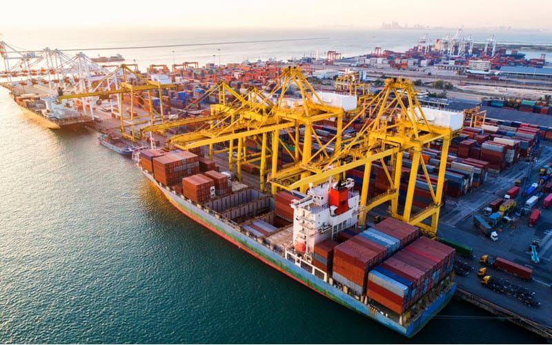 Derecho Empresarial Internacional: Cómo los Tratados de Libre Comercio Impactan las Operaciones entre Colombia y Socios en Asia y América en 2025