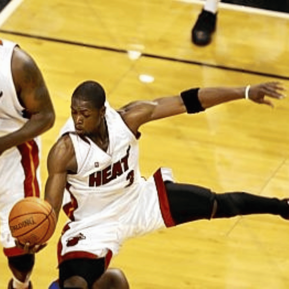 Dwayne Wade knee pads