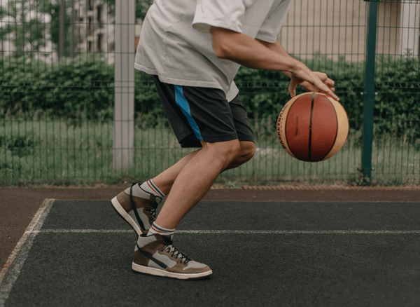 What is a Double Dribble in Basketball? Understand the Rules