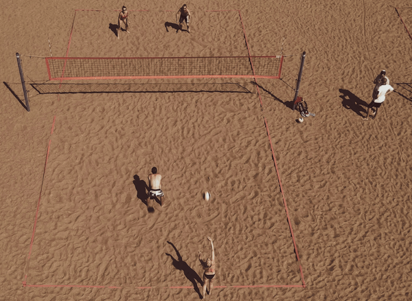 How to Play Beach Volleyball? Learn the Fun Digging Basics