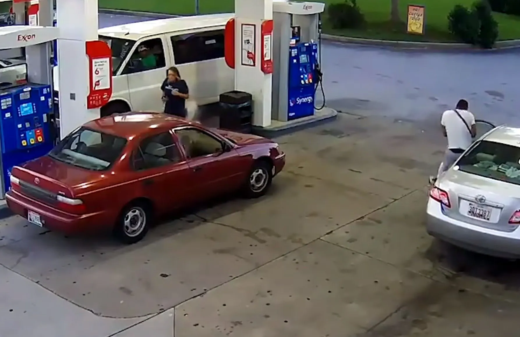 Shooting at Exxon station near Honeygo Boulevard