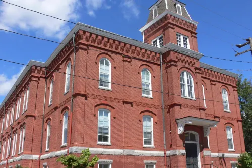 Randolph School in Richmond, Virginia — a brick school building in the neighbourhood where Jeramy Gilliam was shot.