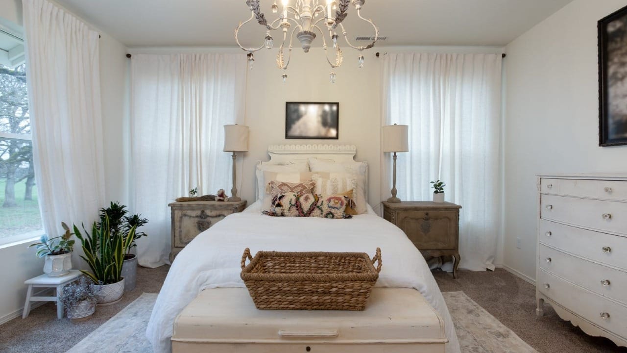 bedroom with white asthetic