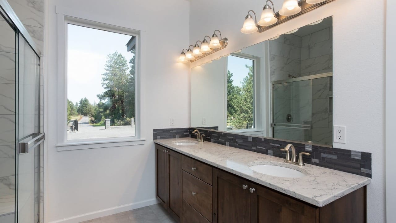 The bathroom in the cashmere house