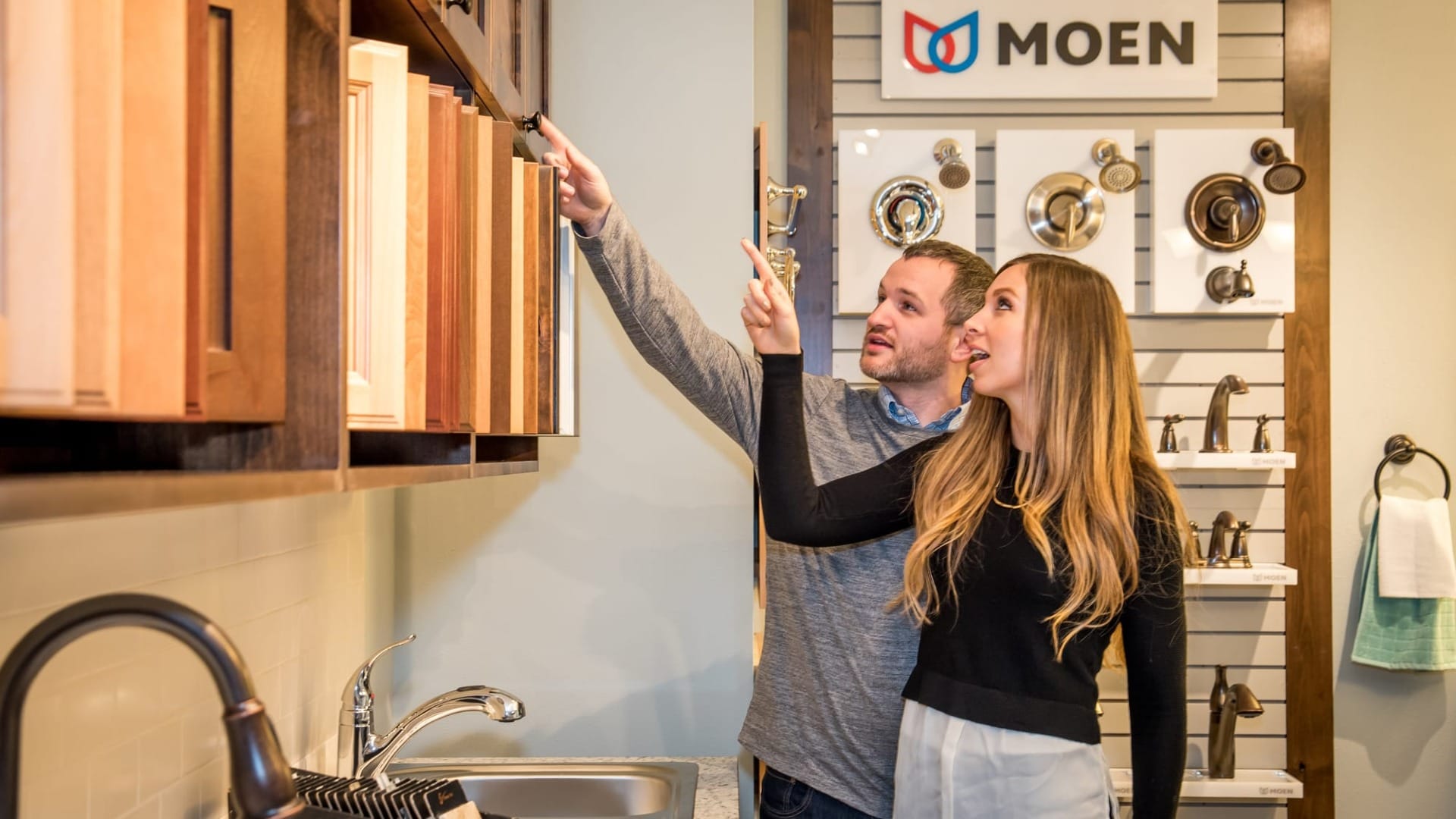 Adair Homes design center cabinet selections and faucet selections