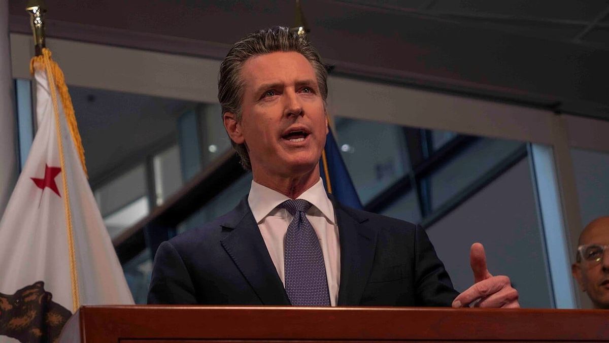 California uses AI contracts to impose safeguards, teeing up clash with Trump