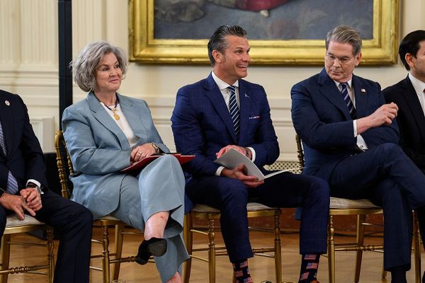 White House opens backchannel to Anthropic as Pentagon fight simmers