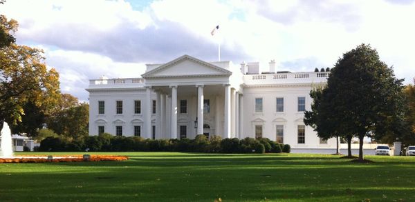 Trump prepares to sign AI cyber order today amid Mythos alarm