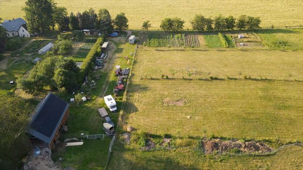 Get ready for the Q&A with Hynek, family farmer.