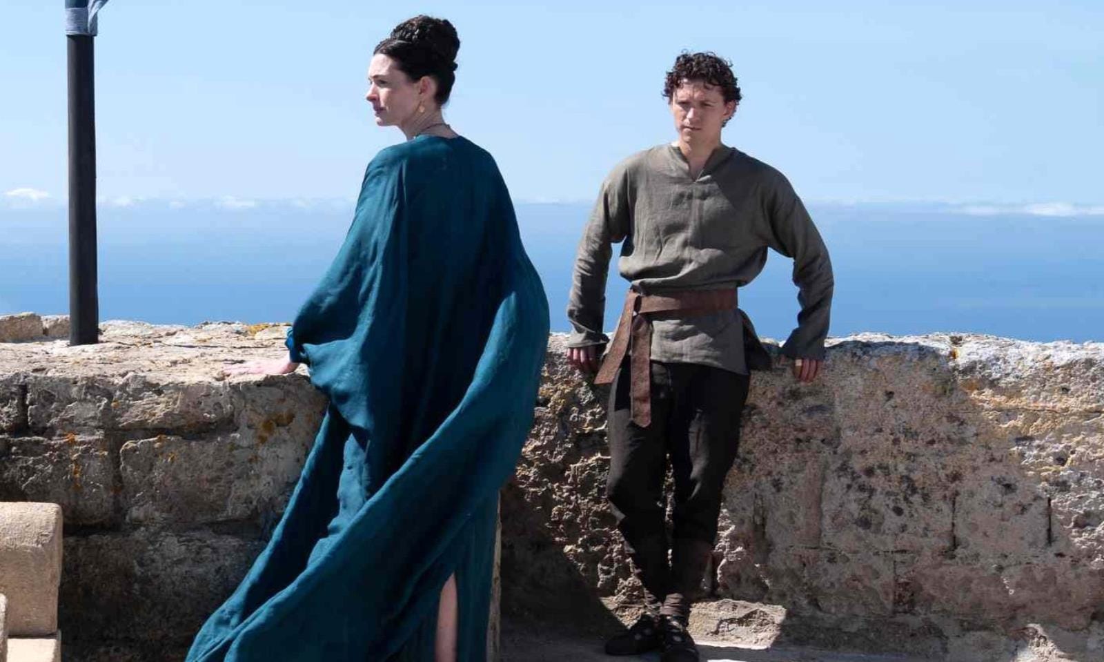 Anne Hathaway and Tom Holland shoot a scene in the palace in Ithaca.