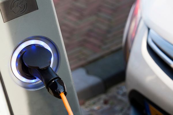 Cheap Lease Deals Make EVs Attractive