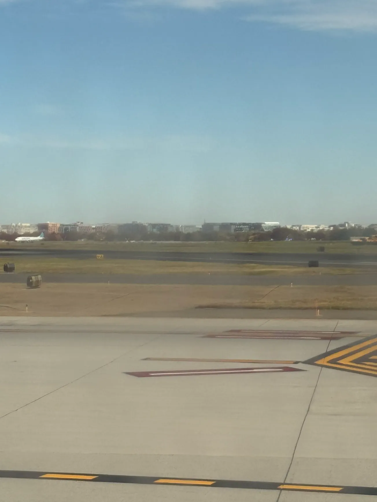 Flights resume at Reagan National after security incident grounds all operations