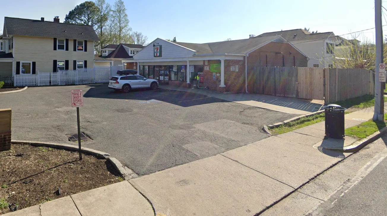 Million-dollar winning lottery ticket sold at Del Ray 7-Eleven