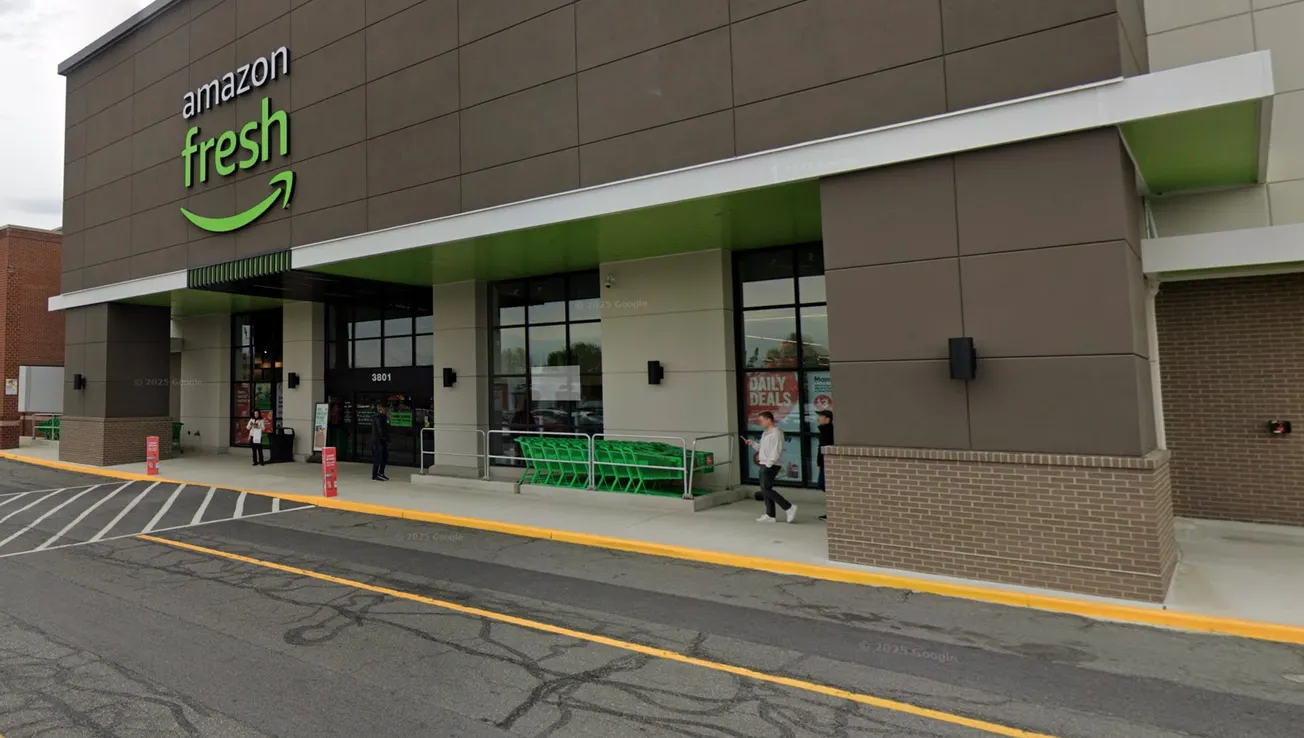 Amazon Fresh at Potomac Yard to close