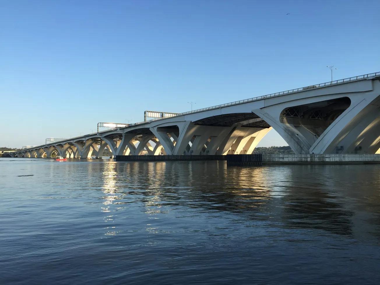 Woodrow Wilson Bridge to open early Thursday for tugboat transit, overnight maintenance