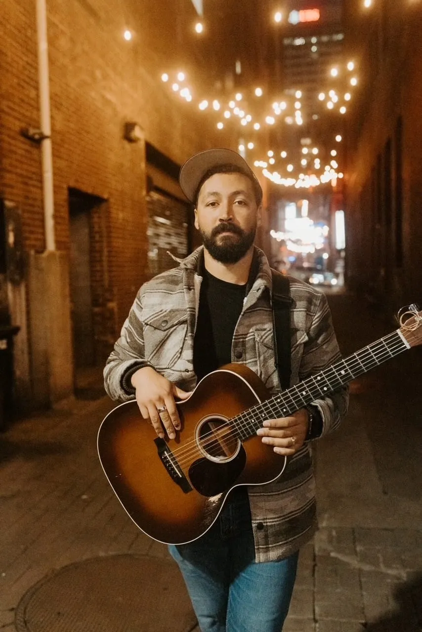 From busking King Street to leading the parade: Rook Richards comes home as Alexandria's St. Patrick's Day grand marshal