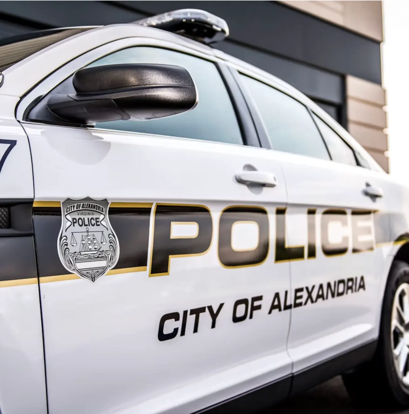 Pedestrian hit-and-run closes section of King Street; fifth pedestrian incident Alexandria police have posted about this month