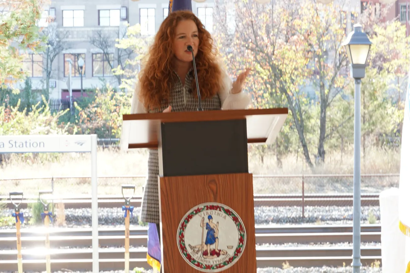 Vice Mayor Bagley completes landmark year as VRE chair, transitions to immediate past chair role