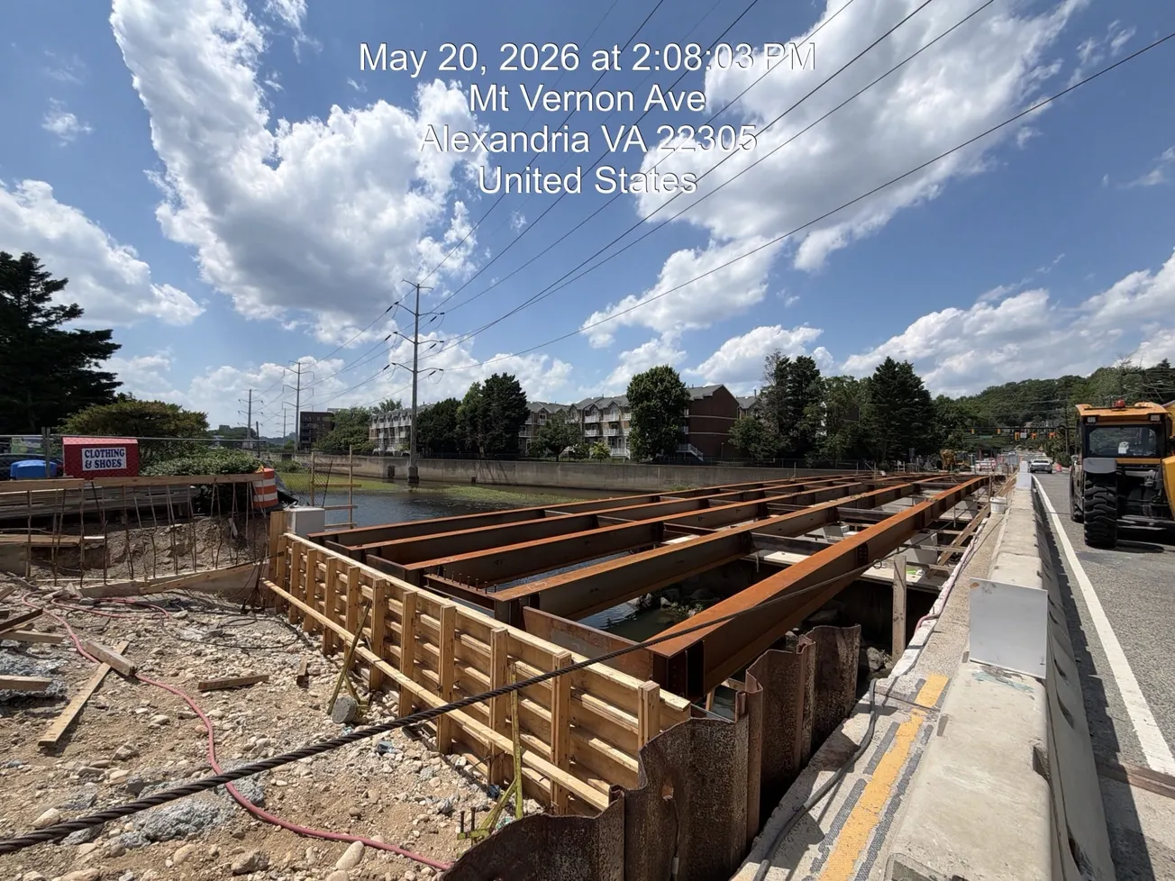 Arlington Ridge Road/Mount Vernon Avenue bridge reopens early as girder work finishes ahead of schedule