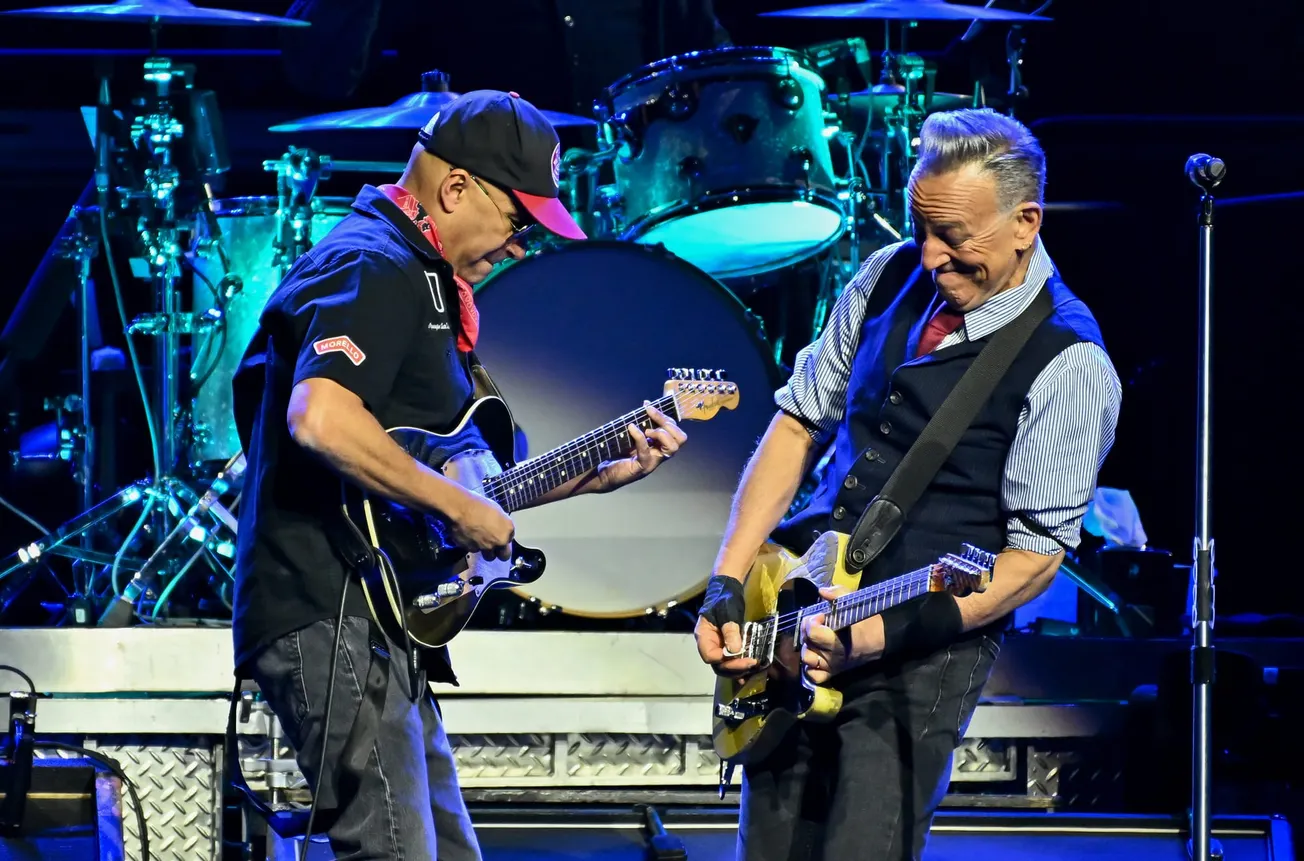 Bruce Springsteen calls out the White House and announces a protest festival