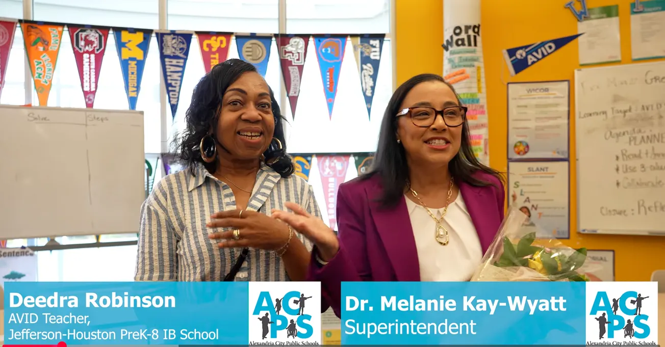 Jefferson-Houston's Deedra Robinson named ACPS Teacher of the Year, capping a 40-year career