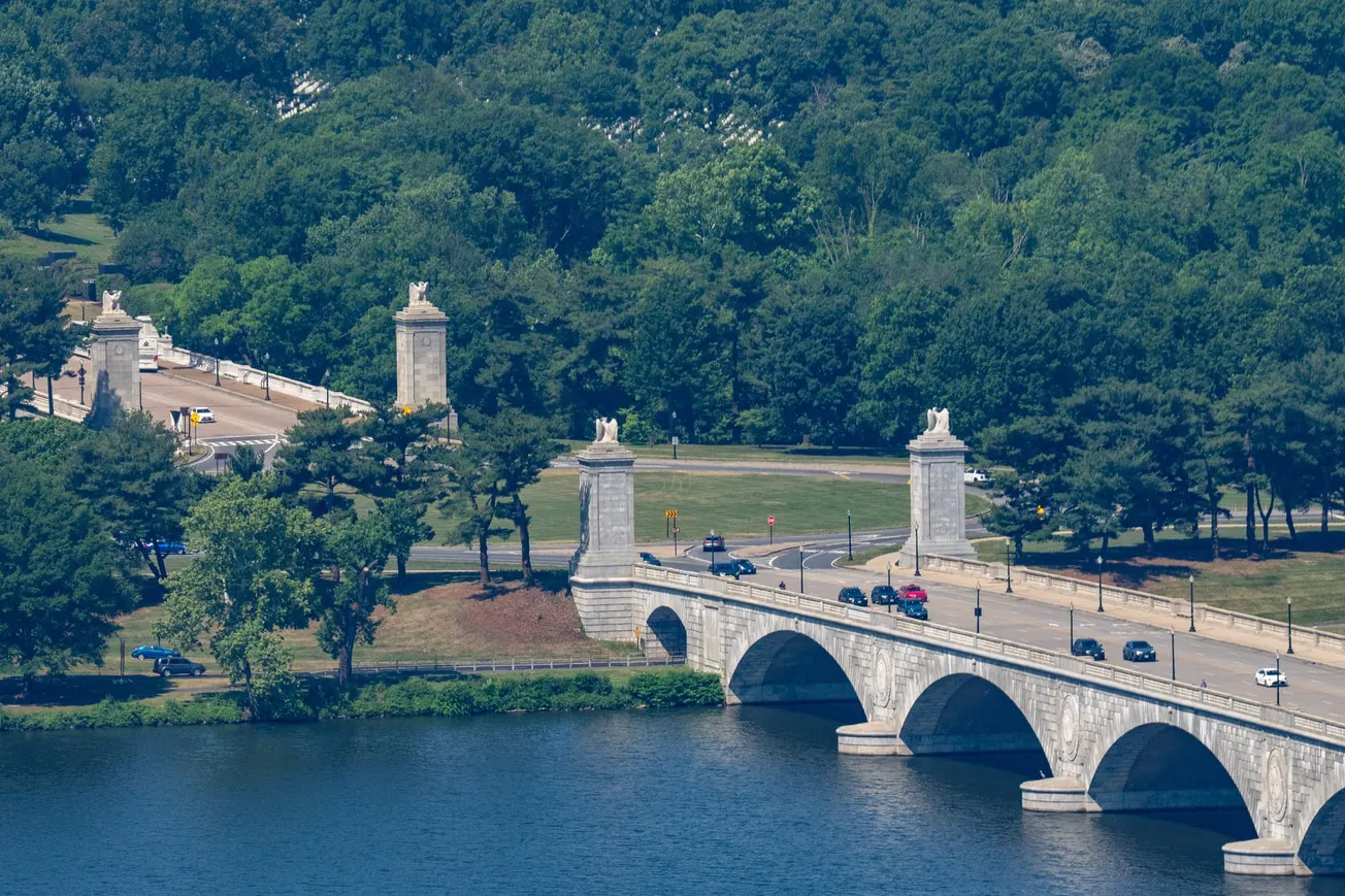 Design plan for Trump's proposed Washington arch is approved by key federal agency