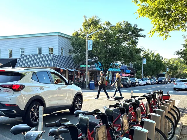 TPB approves $160K for Alexandria bike network, Mount Vernon Avenue safety study