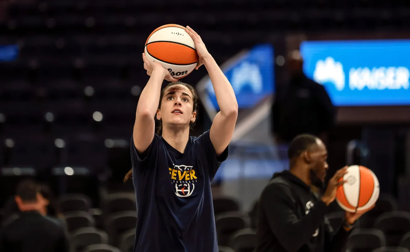 Caitlin Clark's last-second 3-pointer gives Fever a 78-76 victory over Mystics