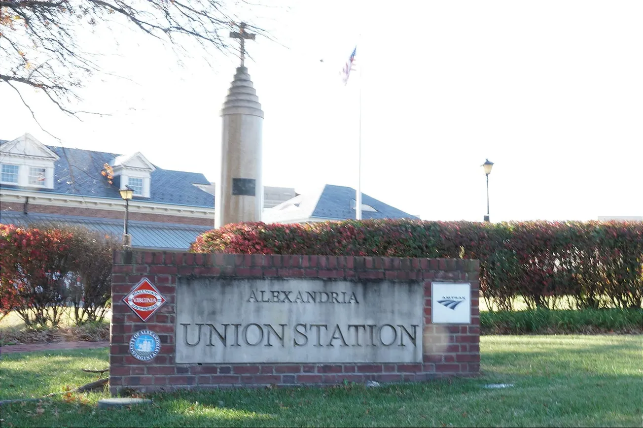 Amtrak trains from Virginia will end at Alexandria for nine days in October
