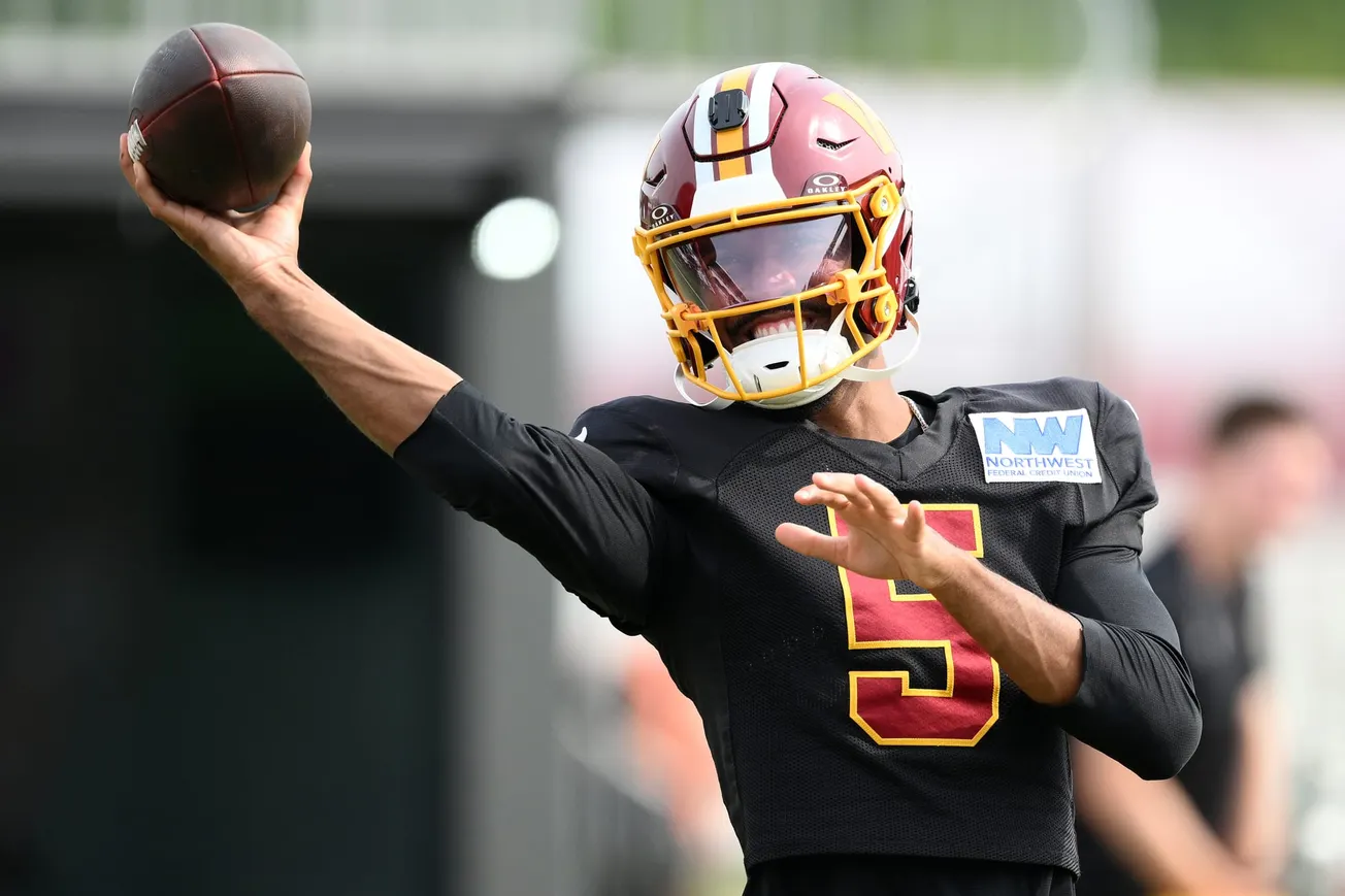 Commanders' Jayden Daniels shines in joint practice vs. Dolphins in front of a star-studded audience