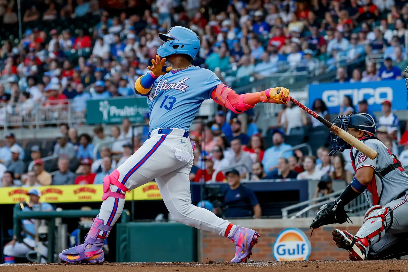 Martín Pérez flirts with a no-hitter as Braves power past Nationals 8-3