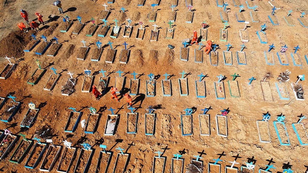 fosses cimetiere manaus bresil immunite collective covid