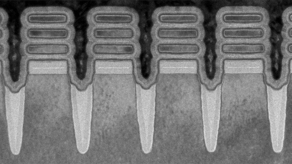 transistors nanofeuille ibm puces 2 nm