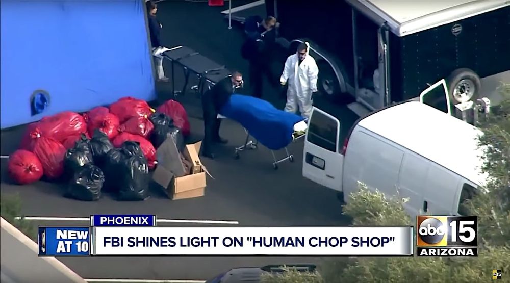 Le FBI découvre des expériences horribles dignes de Frankenstein dans un centre de don de corps en Arizona