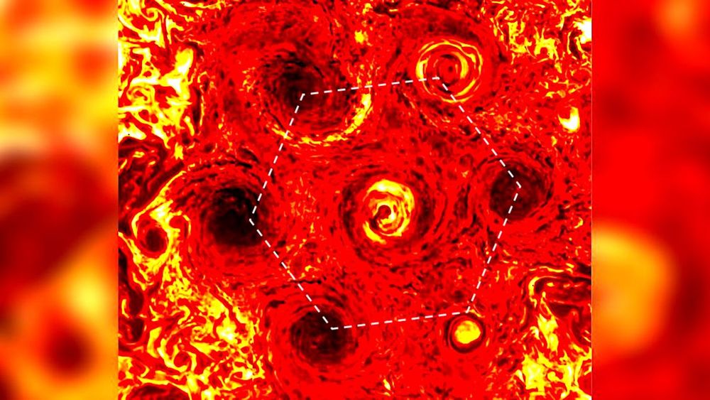 Le mystère des gigantesques tempêtes géométriques de Jupiter est sur le point d'être résolu