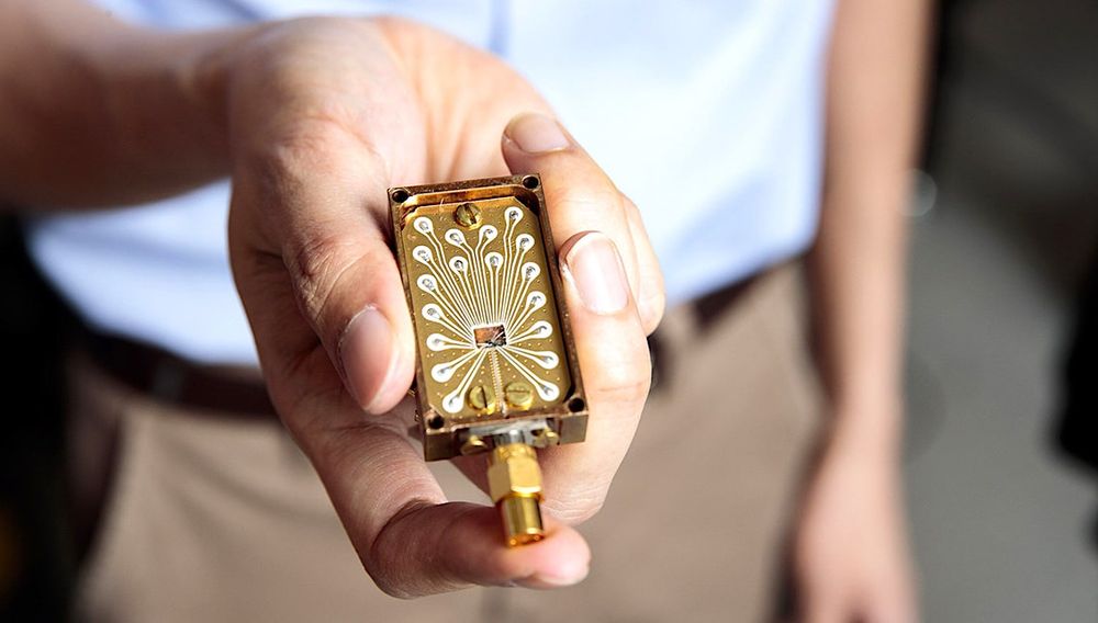 Une puce quantique au silicium d'une stabilité impressionnante, conçue avec des atomes artificiels